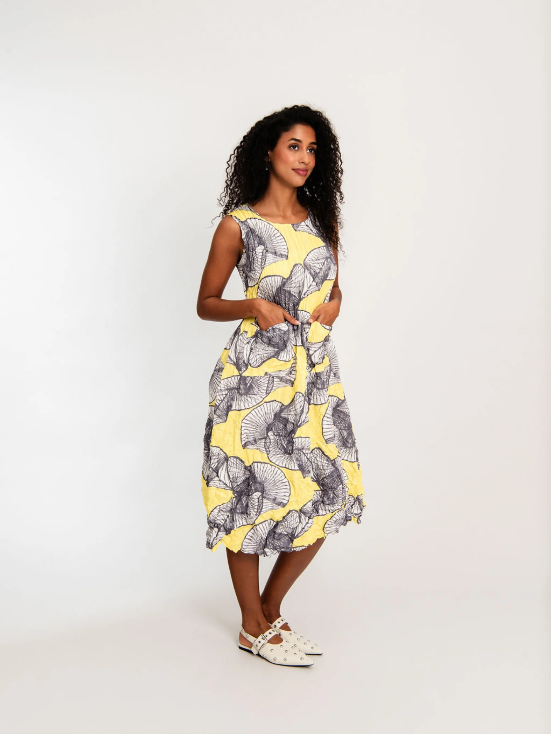 Smash Pocket Dress - Image 27