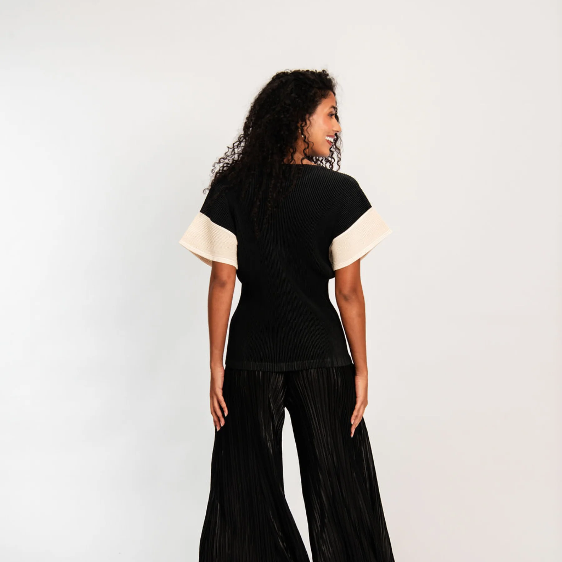Kambe Tee - Image 4