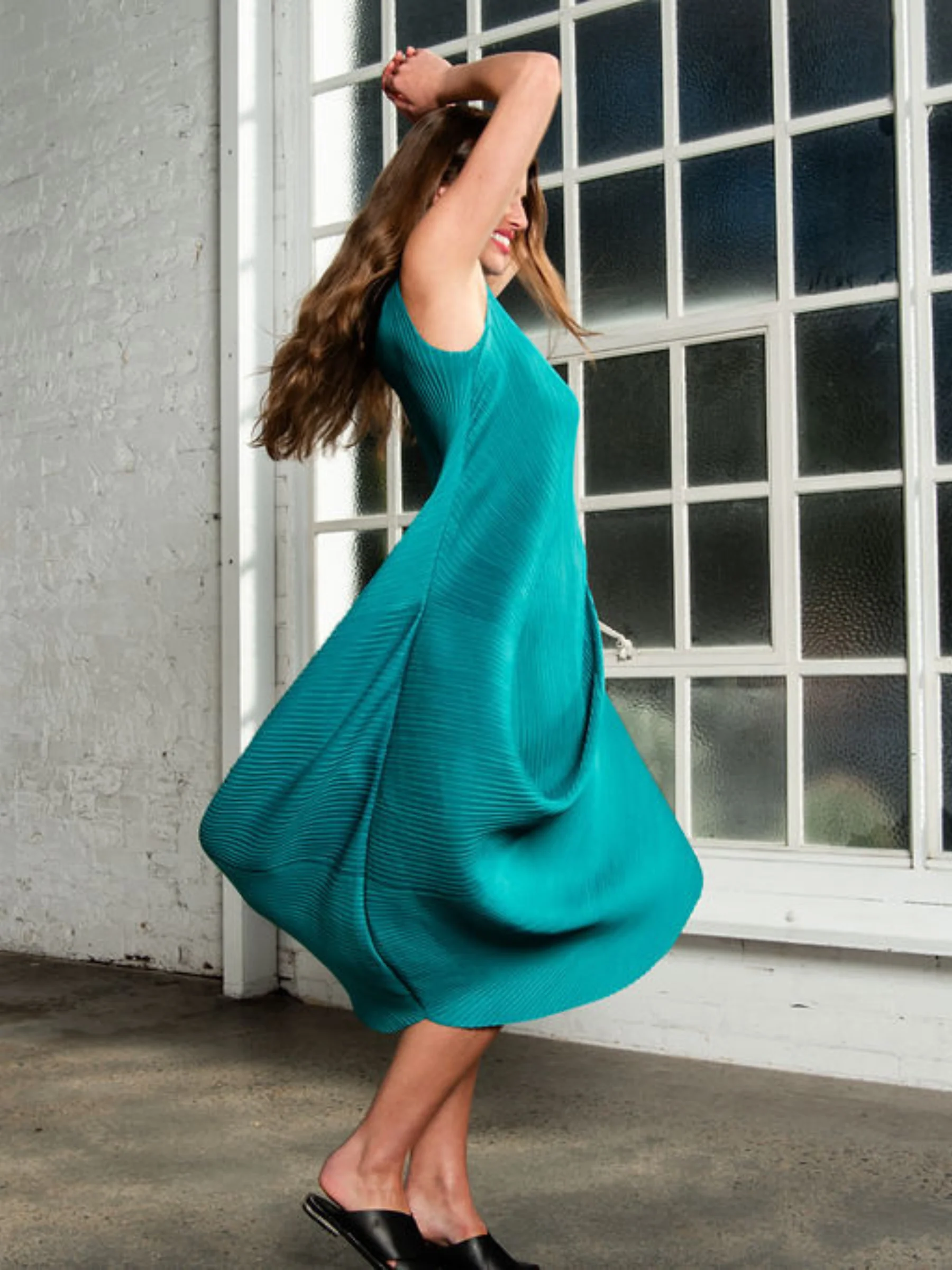 Sleeveless Draper Dress - Image 12